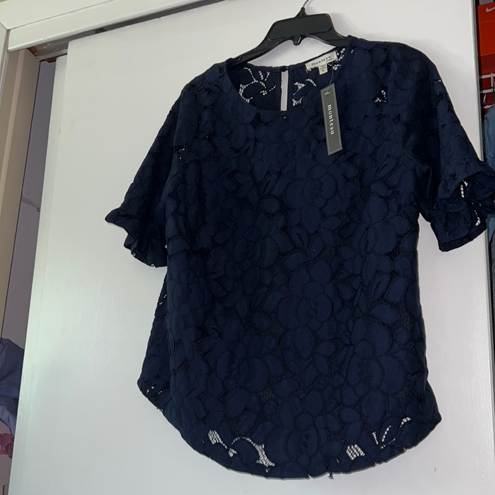 Monteau short sleeve eyelet top